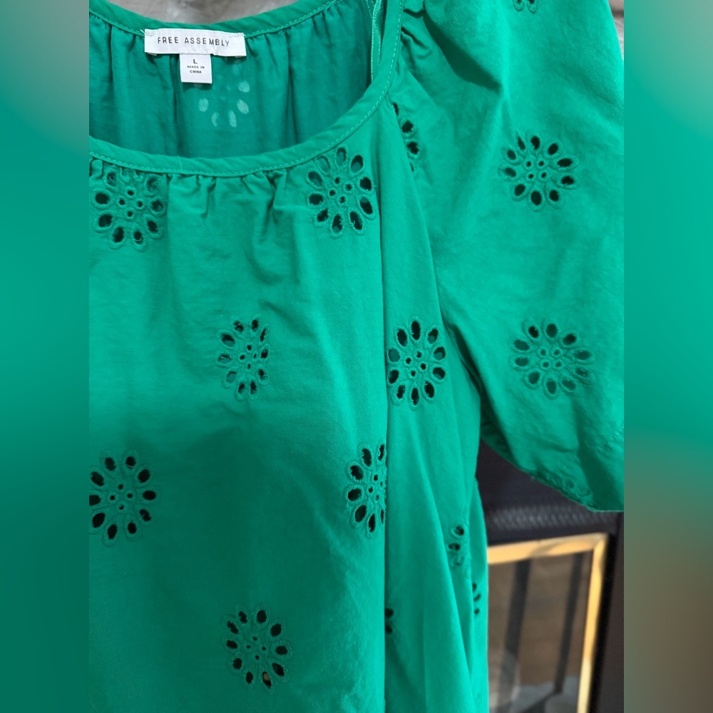 Chic Green Eyelet Midi Dress - Picture 2 of 4